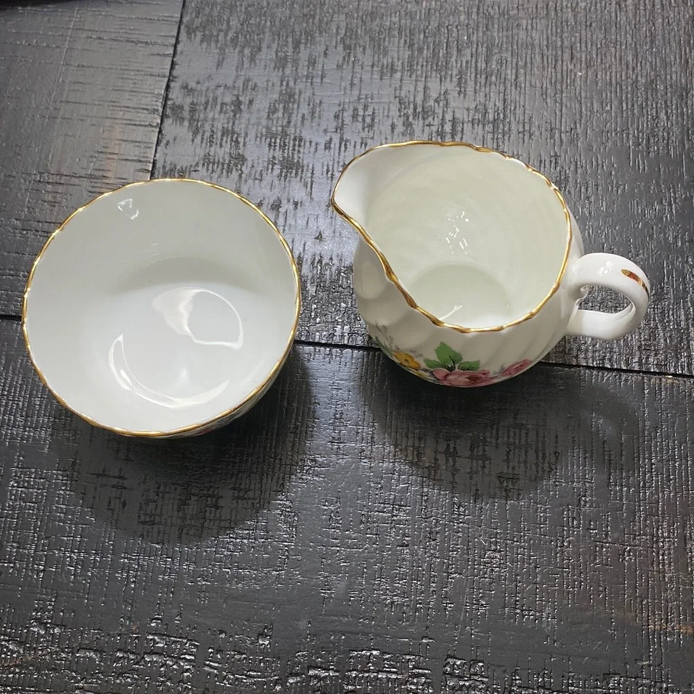 Vintage Adderley  Fine Bone Floral Creamer and Sugar Bowl Set! - Picture 2 of 4